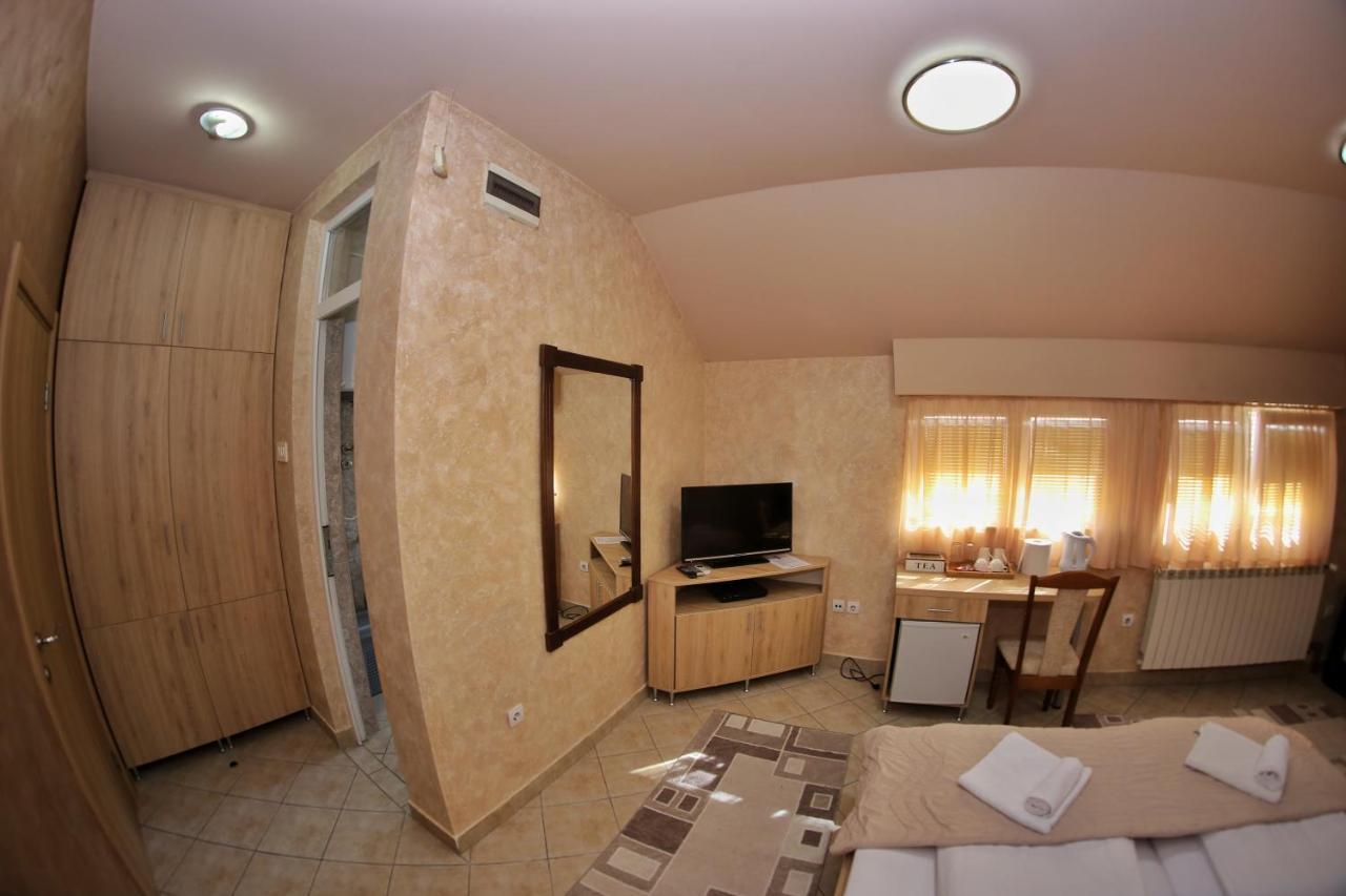 Apartmani Zecevic Niksic Exterior foto