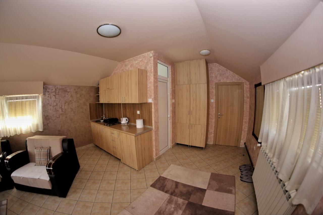 Apartmani Zecevic Niksic Exterior foto