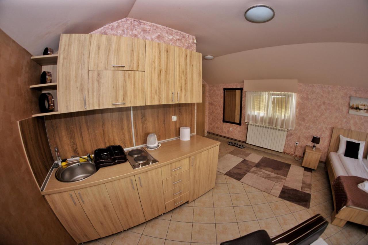 Apartmani Zecevic Niksic Exterior foto