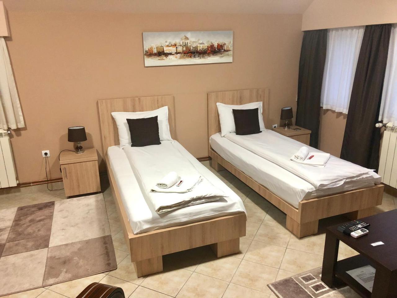 Apartmani Zecevic Niksic Exterior foto